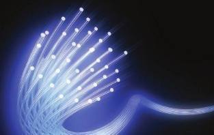 通信工程與計(jì)算機(jī)網(wǎng)絡(luò)工程 通往未來(lái)的數(shù)字橋梁，躋身理科最易就業(yè)十大熱門專業(yè)